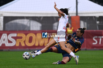 2024-11-09 - Agnese Bonfantini of A.C.F Fiorentina and Elena Linari of A.S. Roma Femminile in action during the 9th day of the Serie A Femminile eBay Championship between A.S. Roma and A.C.F. Fiorentina Femminile at the Tre Fontane Stadium on November 9, 2024 in Rome, Italy. - AS ROMA VS ACF FIORENTINA - ITALIAN SERIE A WOMEN - SOCCER