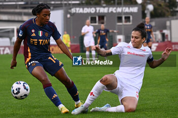 2024-11-09 - Eseosa Aigbogun of A.S. Roma Femminile and Alice Tortelli of A.C.F Fiorentina in action during the 9th day of the Serie A Femminile eBay Championship between A.S. Roma and A.C.F. Fiorentina Femminile at the Tre Fontane Stadium on November 9, 2024 in Rome, Italy. - AS ROMA VS ACF FIORENTINA - ITALIAN SERIE A WOMEN - SOCCER