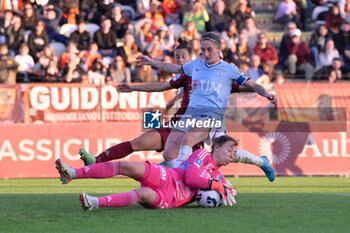 2024-11-17 - Lazio’s Women Noemi Visentin  and AS Roma's Camela Ceasar goalkeeper  during the Italian Football Championship League A Women 2024/2025 match between AS Roma vs SS Lazio at the Tre Fontane stadium on 17 November 2024. - AS ROMA VS LAZIO WOMEN - ITALIAN SERIE A WOMEN - SOCCER