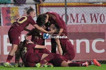 2024-11-17 - AS Roma's Valentina Giacinti  celebrates after scoring the goal 2-0 during the Italian Football Championship League A Women 2024/2025 match between AS Roma vs SS Lazio at the Tre Fontane stadium on 17 November 2024. - AS ROMA VS LAZIO WOMEN - ITALIAN SERIE A WOMEN - SOCCER