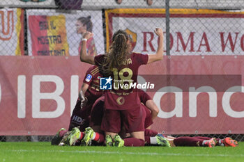 2024-11-17 - AS Roma's Valentina Giacinti  celebrates after scoring the goal 2-0 during the Italian Football Championship League A Women 2024/2025 match between AS Roma vs SS Lazio at the Tre Fontane stadium on 17 November 2024. - AS ROMA VS LAZIO WOMEN - ITALIAN SERIE A WOMEN - SOCCER