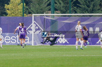 2024-11-24 - #10 Nikola Karczewska (Milan Women) on penalty - ACF FIORENTINA VS AC MILAN - ITALIAN SERIE A WOMEN - SOCCER