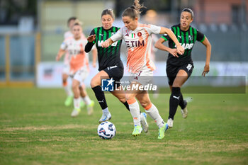 2024-11-24 - Emilie Haavi ( AS Roma ) Cecilia Prugna ( U.S. Sassuolo Calcio ) - US SASSUOLO VS AS ROMA - ITALIAN SERIE A WOMEN - SOCCER