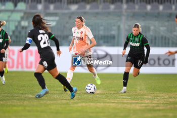 2024-11-24 - Verena Hanshaw ( AS Roma ) Cecilia Prugna ( U.S. Sassuolo Calcio ) - US SASSUOLO VS AS ROMA - ITALIAN SERIE A WOMEN - SOCCER