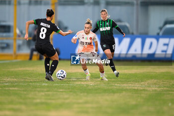 2024-11-24 - Giada Greggi ( AS Roma ) Martina Brustia ( U.S. Sassuolo Calcio ) - US SASSUOLO VS AS ROMA - ITALIAN SERIE A WOMEN - SOCCER