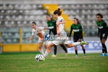 2024-11-24 - Manuela Giugliano ( AS Roma ) - US SASSUOLO VS AS ROMA - ITALIAN SERIE A WOMEN - SOCCER