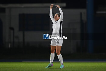 2024-11-24 - Kerr Alexandra Catherine of Como Calcio Women celebrating after a goal during the Serie A match football between Como Calcio Women and Juventus FC Women on 24 of November 2024 at Ferruccio Trabattoni stadium in Seregno, Italy - FC COMO WOMEN VS JUVENTUS FC - ITALIAN SERIE A WOMEN - SOCCER