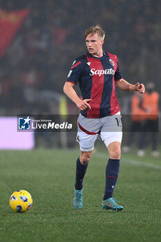 2024-01-05 - Victor Kristiansen (Bologna Fc) in action - BOLOGNA FC VS GENOA CFC - ITALIAN SERIE A - SOCCER