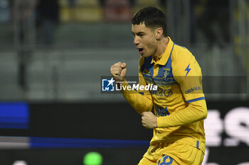 2024-01-06 - Matias Soule' of Frosinone Calcio celebrates after scoring 2-3 during the 19th day of the Serie A Championship between Frosinone Calcio vs A.C. Monza, 6 January 2024 at the Benito Stirpe Stadium, Frosinone, Italy. - FROSINONE CALCIO VS AC MONZA - ITALIAN SERIE A - SOCCER