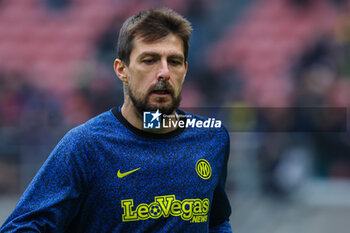 2024-01-06 - Francesco Acerbi of FC Internazionale looks on during Serie A 2023/24 football match between FC Internazionale and Hellas Verona at Giuseppe Meazza Stadium, Milan, Italy on January 06, 2024 - INTER - FC INTERNAZIONALE VS HELLAS VERONA FC - ITALIAN SERIE A - SOCCER