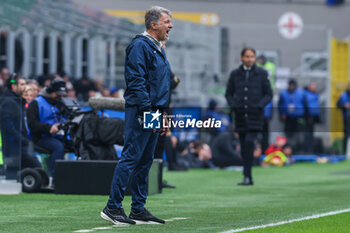 2024-01-06 - Marco Baroni Head Coach of Hellas Verona FC shouts to his players during Serie A 2023/24 football match between FC Internazionale and Hellas Verona at Giuseppe Meazza Stadium, Milan, Italy on January 06, 2024 - INTER - FC INTERNAZIONALE VS HELLAS VERONA FC - ITALIAN SERIE A - SOCCER