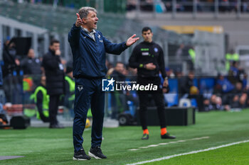 2024-01-06 - Marco Baroni Head Coach of Hellas Verona FC reacts during Serie A 2023/24 football match between FC Internazionale and Hellas Verona at Giuseppe Meazza Stadium, Milan, Italy on January 06, 2024 - INTER - FC INTERNAZIONALE VS HELLAS VERONA FC - ITALIAN SERIE A - SOCCER