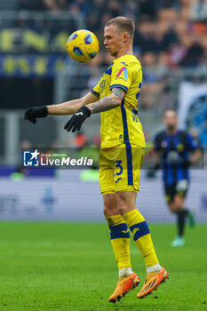 2024-01-06 - Ondrej Duda of Hellas Verona FC seen in action during Serie A 2023/24 football match between FC Internazionale and Hellas Verona at Giuseppe Meazza Stadium, Milan, Italy on January 06, 2024 - INTER - FC INTERNAZIONALE VS HELLAS VERONA FC - ITALIAN SERIE A - SOCCER