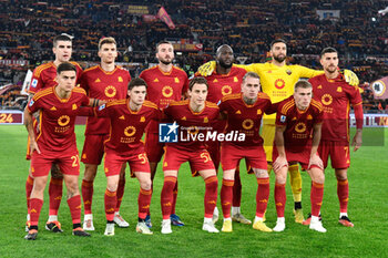 2024-01-07 - AS Roma team during the Italian Football Championship League A 2023/2024 match between AS Roma vs Atalanta BC at the Olimpic Stadium in Rome on 07 January  2024. - AS ROMA VS ATALANTA BC - ITALIAN SERIE A - SOCCER