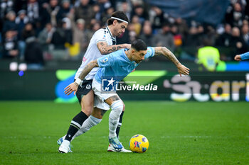 2024-01-07 - Lazio's Mattia Zaccagni in action against Udinese's Joao Ferreira - UDINESE CALCIO VS SS LAZIO - ITALIAN SERIE A - SOCCER