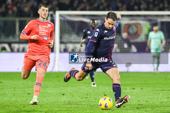 2024-01-14 - Fiorentina's Giacomo Bonaventura hampered by Udinese's Lazar Samardzic - ACF FIORENTINA VS UDINESE CALCIO - ITALIAN SERIE A - SOCCER