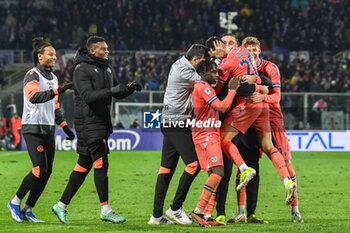 2024-01-14 - Udinese's Flroain Thauvin celebrates with teammates after scoring the 1-2 goal - ACF FIORENTINA VS UDINESE CALCIO - ITALIAN SERIE A - SOCCER
