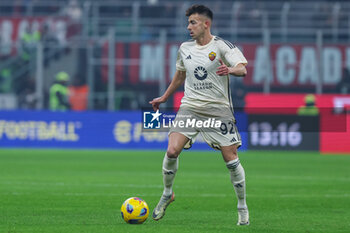 2024-01-14 - Stephan El Shaarawy of AS Roma seen in action during Serie A 2023/24 football match between AC Milan and AS Roma at San Siro Stadium, Milan, Italy on January 14, 2024 - AC MILAN VS AS ROMA - ITALIAN SERIE A - SOCCER