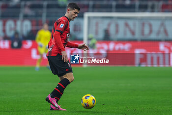 2024-01-14 - Christian Pulisic of AC Milan seen in action during Serie A 2023/24 football match between AC Milan and AS Roma at San Siro Stadium, Milan, Italy on January 14, 2024 - AC MILAN VS AS ROMA - ITALIAN SERIE A - SOCCER