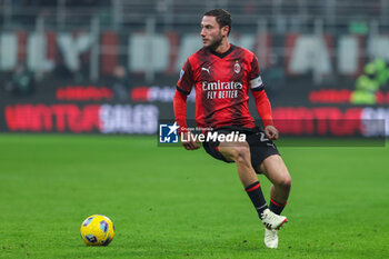 2024-01-14 - Davide Calabria of AC Milan seen in action during Serie A 2023/24 football match between AC Milan and AS Roma at San Siro Stadium, Milan, Italy on January 14, 2024 - AC MILAN VS AS ROMA - ITALIAN SERIE A - SOCCER