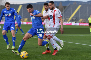 2024-01-21 - Empoli FC's forward Nicolo Cambiaghi against AC Monza's defender Danilo D'Ambrosio - EMPOLI FC VS AC MONZA - ITALIAN SERIE A - SOCCER