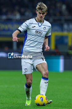 2024-02-28 - Charles De Ketelaere of Atalanta BC seen in action during Serie A 2023/24 football match between FC Internazionale and Atalanta BC at Giuseppe Meazza Stadium, Milan, Italy on February 28, 2024 - INTER - FC INTERNAZIONALE VS ATALANTA BC - ITALIAN SERIE A - SOCCER