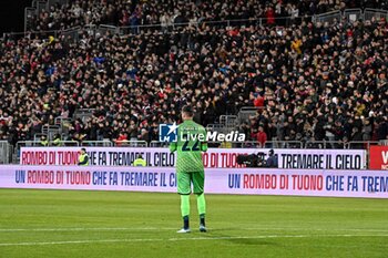 2024-01-26 - Simone Scuffet of Cagliari Calcio, Tifosi, Pubblico, Spettatori, Gigi Riva - CAGLIARI CALCIO VS TORINO FC - ITALIAN SERIE A - SOCCER