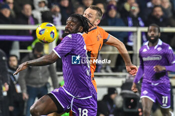 2024-01-28 - Fiorentina's M'Bala Nzola hampered by Stefan De Vrij (Inter) - ACF FIORENTINA VS INTER - FC INTERNAZIONALE - ITALIAN SERIE A - SOCCER