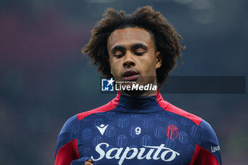 2024-01-27 - Joshua Zirkzee of Bologna FC looks on during Serie A 2023/24 football match between AC Milan and Bologna FC at San Siro Stadium, Milan, Italy on January 27, 2024 - AC MILAN VS BOLOGNA FC - ITALIAN SERIE A - SOCCER