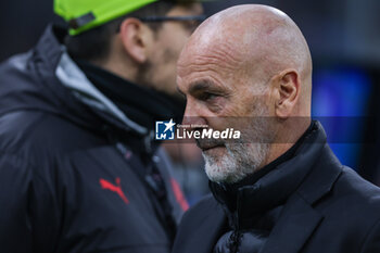 2024-01-27 - Stefano Pioli Head Coach of AC Milan looks on during Serie A 2023/24 football match between AC Milan and Bologna FC at San Siro Stadium, Milan, Italy on January 27, 2024 - AC MILAN VS BOLOGNA FC - ITALIAN SERIE A - SOCCER