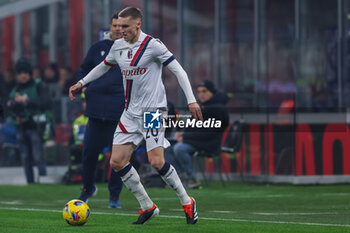 2024-01-27 - Michel Aebischer of Bologna FC seen in action during Serie A 2023/24 football match between AC Milan and Bologna FC at San Siro Stadium, Milan, Italy on January 27, 2024 - AC MILAN VS BOLOGNA FC - ITALIAN SERIE A - SOCCER