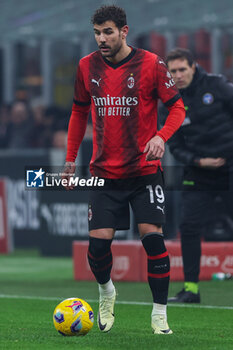 2024-01-27 - Theo Hernandez of AC Milan seen in action during Serie A 2023/24 football match between AC Milan and Bologna FC at San Siro Stadium, Milan, Italy on January 27, 2024 - AC MILAN VS BOLOGNA FC - ITALIAN SERIE A - SOCCER