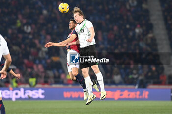 2024-02-03 - Kristian Thorstvedt (Sassuolo) and Remo Freuler (Bologna Fc) head kick - BOLOGNA FC VS US SASSUOLO - ITALIAN SERIE A - SOCCER