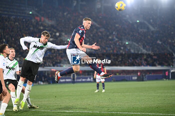 2024-02-03 - Lewis Ferguson (Bologna Fc) head kick - BOLOGNA FC VS US SASSUOLO - ITALIAN SERIE A - SOCCER