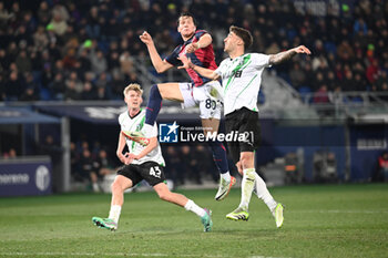 2024-02-03 - Giovanni Fabbian (Bologna Fc) head kick goal - BOLOGNA FC VS US SASSUOLO - ITALIAN SERIE A - SOCCER