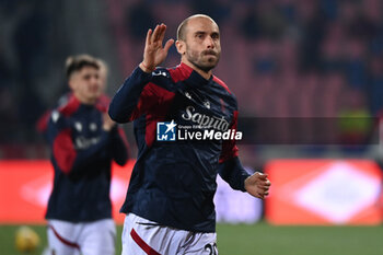 2024-02-03 - Lorenzo De Silvestri (Bologna Fc) greets his supporters - BOLOGNA FC VS US SASSUOLO - ITALIAN SERIE A - SOCCER