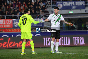 2024-02-03 - Mattia Viti (Sassuolo) and Andrea Consigli (Sassuolo) - BOLOGNA FC VS US SASSUOLO - ITALIAN SERIE A - SOCCER