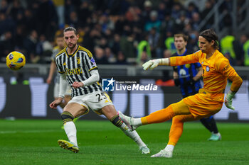 2024-02-04 - Yann Sommer of FC Internazionale seen in action during Serie A 2023/24 football match between FC Internazionale and Juventus FC at Giuseppe Meazza Stadium, Milan, Italy on February 04, 2024 - INTER - FC INTERNAZIONALE VS JUVENTUS FC - ITALIAN SERIE A - SOCCER