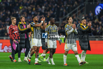 2024-02-04 - Juventus FC players greet the fans during Serie A 2023/24 football match between FC Internazionale and Juventus FC at Giuseppe Meazza Stadium, Milan, Italy on February 04, 2024 - INTER - FC INTERNAZIONALE VS JUVENTUS FC - ITALIAN SERIE A - SOCCER