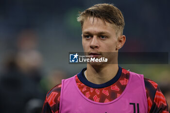 2024-02-04 - Hans Nicolussi Caviglia of Juventus FC looks on during Serie A 2023/24 football match between FC Internazionale and Juventus FC at Giuseppe Meazza Stadium, Milan, Italy on February 04, 2024 - INTER - FC INTERNAZIONALE VS JUVENTUS FC - ITALIAN SERIE A - SOCCER