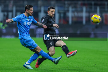 2024-02-11 - Pasquale Mazzocchi of SSC Napoli competes for the ball with Alessandro Florenzi of AC Milan during Serie A 2023/24 football match between AC Milan and SSC Napoli at San Siro Stadium, Milan, Italy on February 11, 2024 - AC MILAN VS SSC NAPOLI - ITALIAN SERIE A - SOCCER