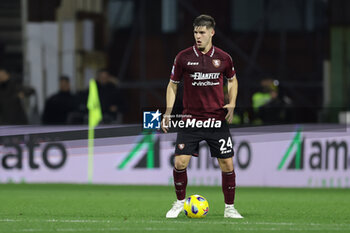 2024-02-09 - Salernitana's Argentinian defender Marco Pellegrino controls the ball during the Serie A football match between Unione Sportiva Salernitana vs Empoli at the Arechi Stadium in Salerno on February 09, 2024. - US SALERNITANA VS EMPOLI FC - ITALIAN SERIE A - SOCCER