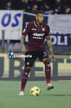 2024-02-09 - Salernitana's German defender Jerome Boateng controls the ball during the Serie A football match between Unione Sportiva Salernitana vs Empoli at the Arechi Stadium in Salerno on February 09, 2024. - US SALERNITANA VS EMPOLI FC - ITALIAN SERIE A - SOCCER
