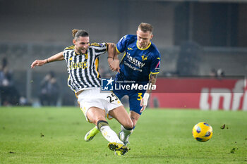 2024-02-17 - Juventus's Adrien Rabiot in action against Verona's Ondrej Duda - HELLAS VERONA FC VS JUVENTUS FC - ITALIAN SERIE A - SOCCER