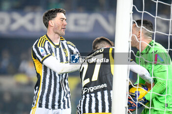 2024-02-17 - Verona's Lorenzo Montipo' doesn't give the ball to Juventus's Dusan Vlahovic after scoring - HELLAS VERONA FC VS JUVENTUS FC - ITALIAN SERIE A - SOCCER