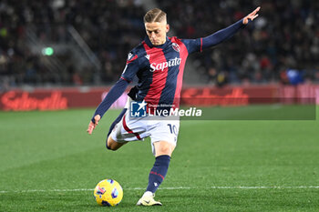2024-02-23 - Jesper Karlsson (Bologna Fc) shootign on goal - BOLOGNA FC VS HELLAS VERONA FC - ITALIAN SERIE A - SOCCER