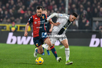 2024-02-24 - Florian Thauvin of Udinese contrast Milano Badelj of Genoa during Italian Serie A TIM match between Genoa CFC and Udinese Calcio at Stadio Luigi Ferraris, Genova - GENOA CFC VS UDINESE CALCIO - ITALIAN SERIE A - SOCCER