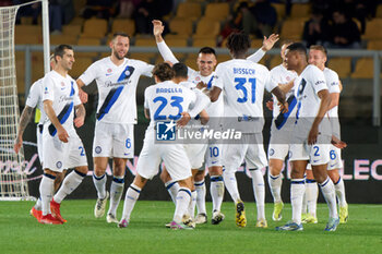 2024-02-25 - Lautaro Martinez of FC Inter celebrates after scoring a goal with teammates - US LECCE VS INTER - FC INTERNAZIONALE - ITALIAN SERIE A - SOCCER