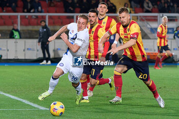 2024-02-25 - Davide Frattesi of FC Inter in action against Ylber Ramadani of US Lecce - US LECCE VS INTER - FC INTERNAZIONALE - ITALIAN SERIE A - SOCCER