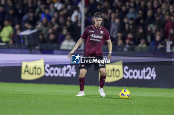 2024-02-24 - Salernitana's Argentinian defender Marco Pellegrino controls the ball during the Serie A football match between Unione Sportiva Salernitana vs Monza at the Arechi Stadium in Salerno on February 24, 2024. - US SALERNITANA VS AC MONZA - ITALIAN SERIE A - SOCCER